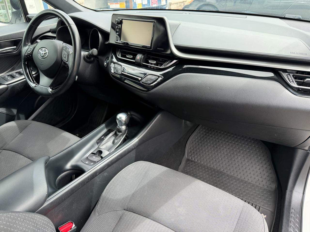 Toyota C-HR XLE Premium FWD (Natl) 2018