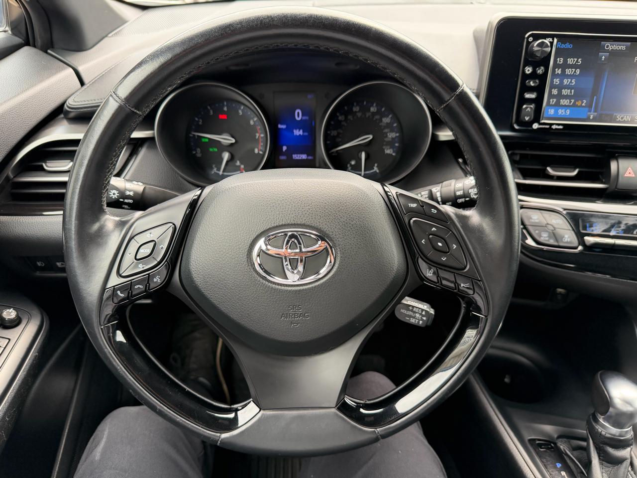 Toyota C-HR XLE Premium FWD (Natl) 2018