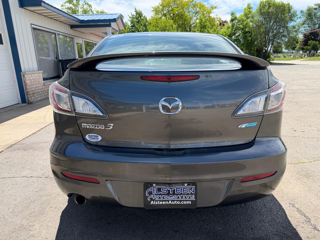 Mazda MAZDA3 4dr Sdn Auto i Touring 2012