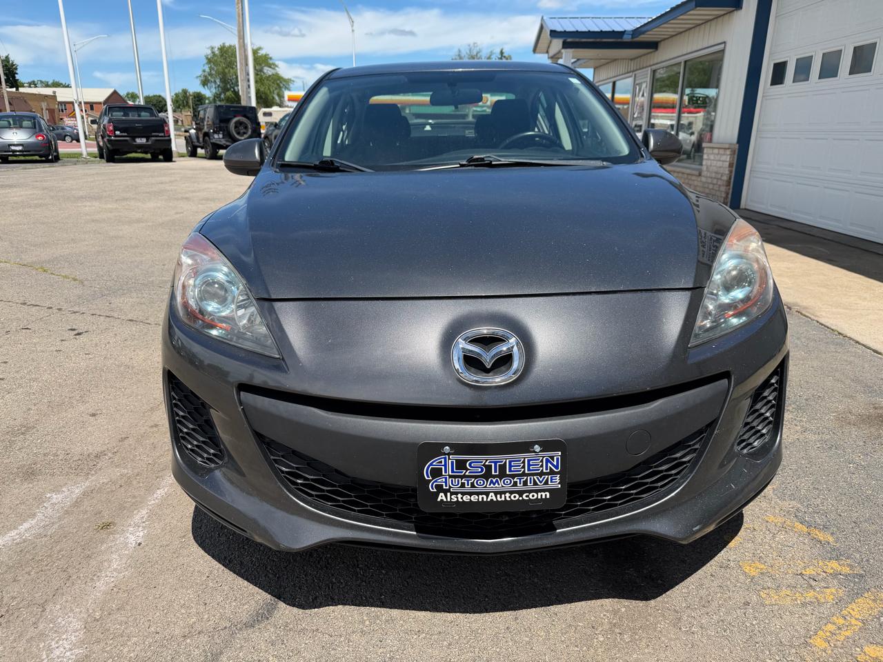Mazda MAZDA3 4dr Sdn Auto i Touring 2012