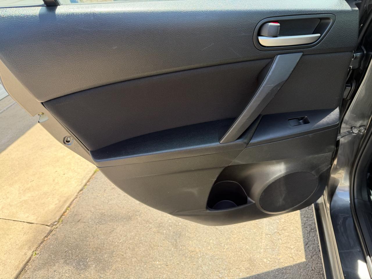 Mazda MAZDA3 4dr Sdn Auto i Touring 2012