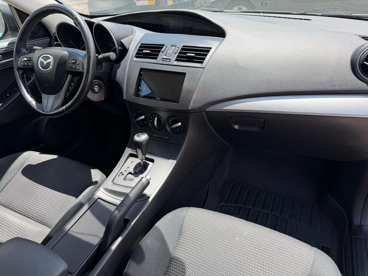 Mazda MAZDA3 4dr Sdn Auto i Touring 2012