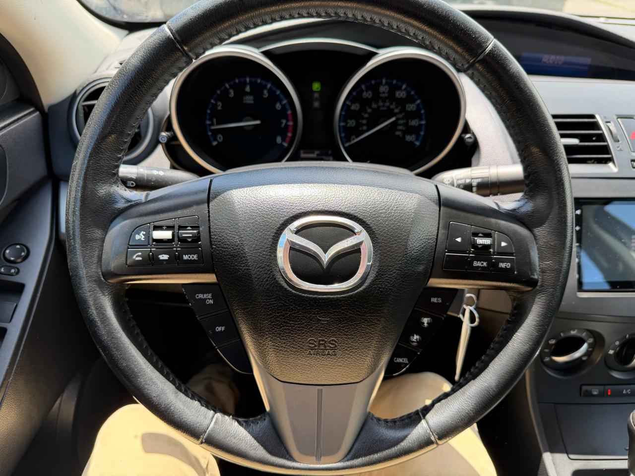 Mazda MAZDA3 4dr Sdn Auto i Touring 2012