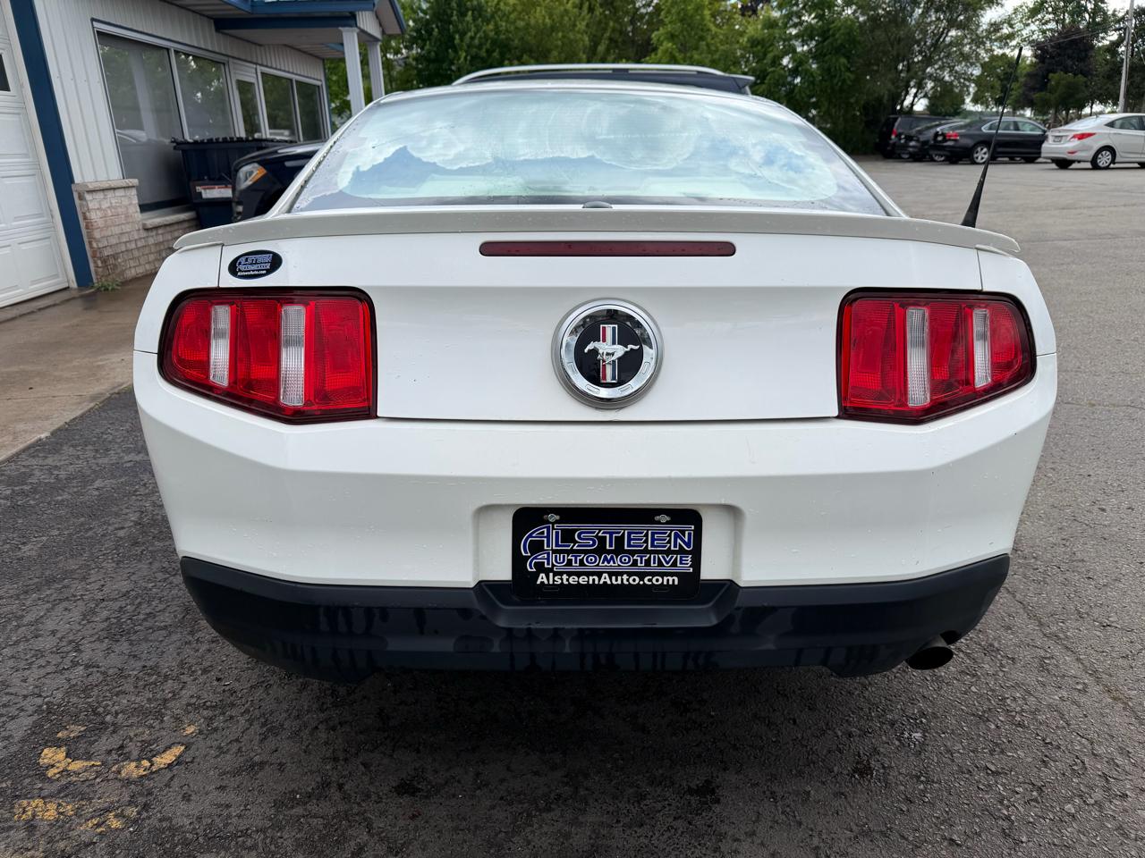 Ford Mustang 2dr Cpe V6 2010