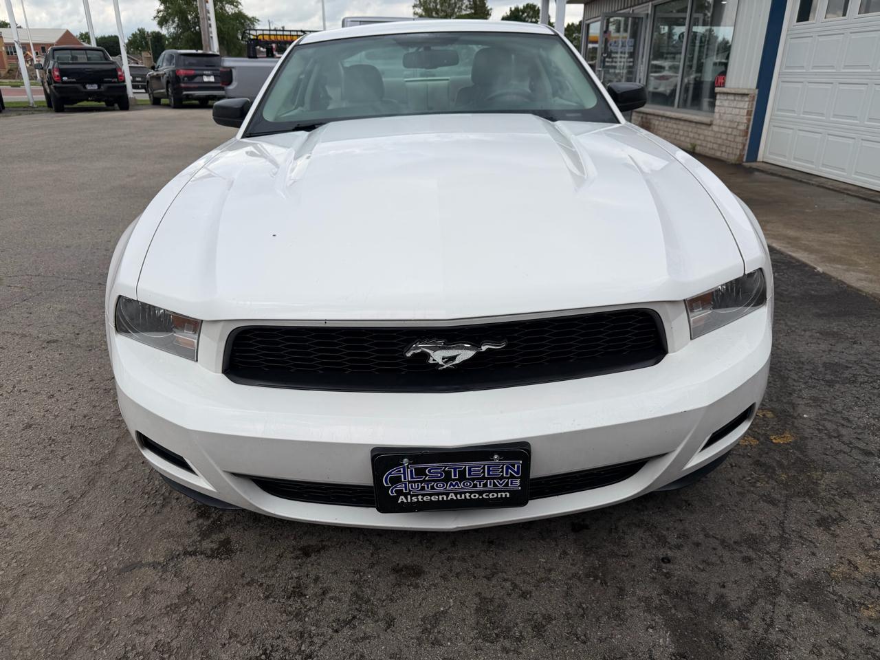 Ford Mustang 2dr Cpe V6 2010