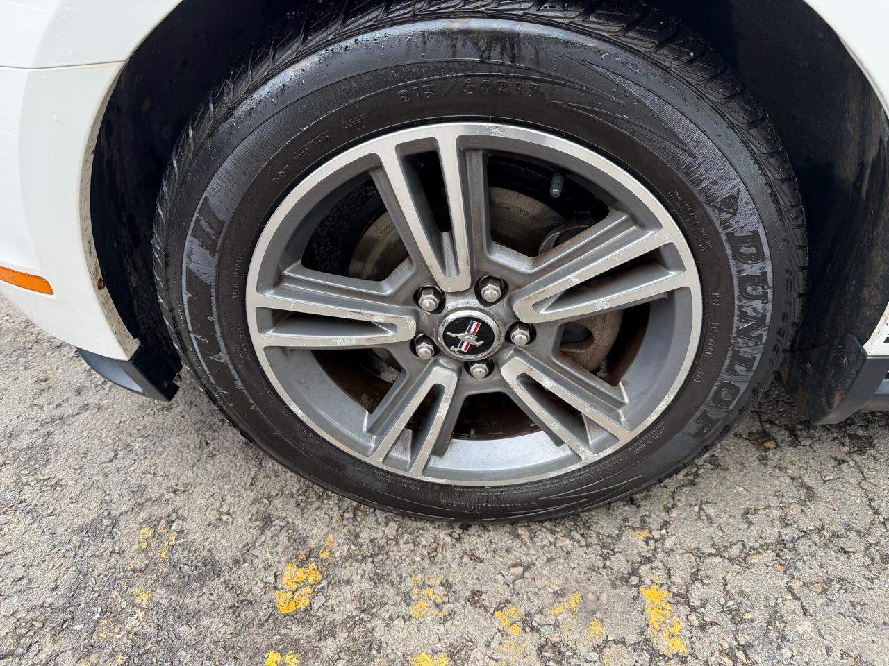 Ford Mustang 2dr Cpe V6 2010