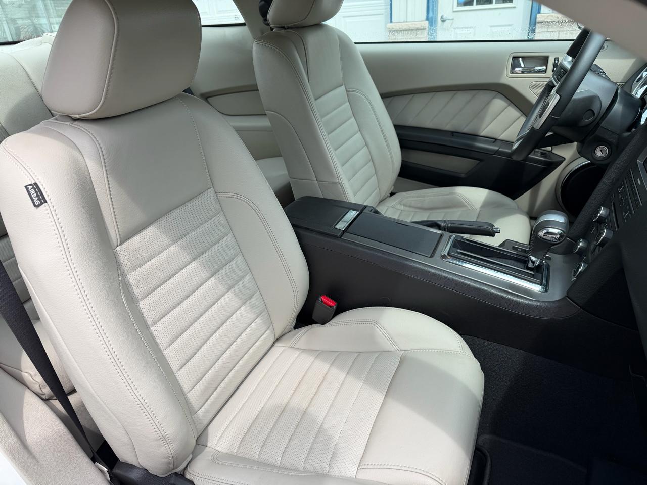 Ford Mustang 2dr Cpe V6 2010