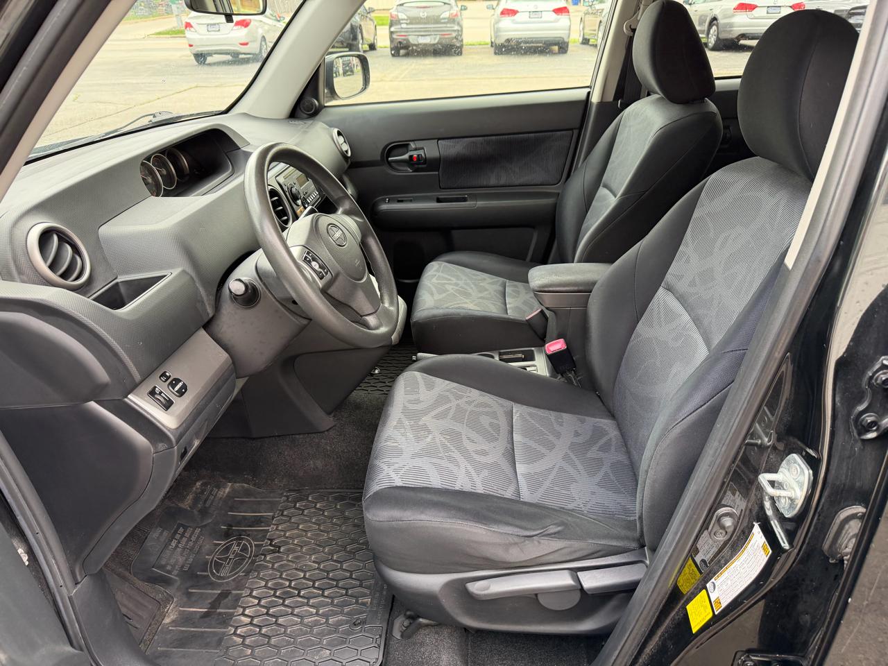 Scion xB 5dr Wgn Auto (Natl) 2012