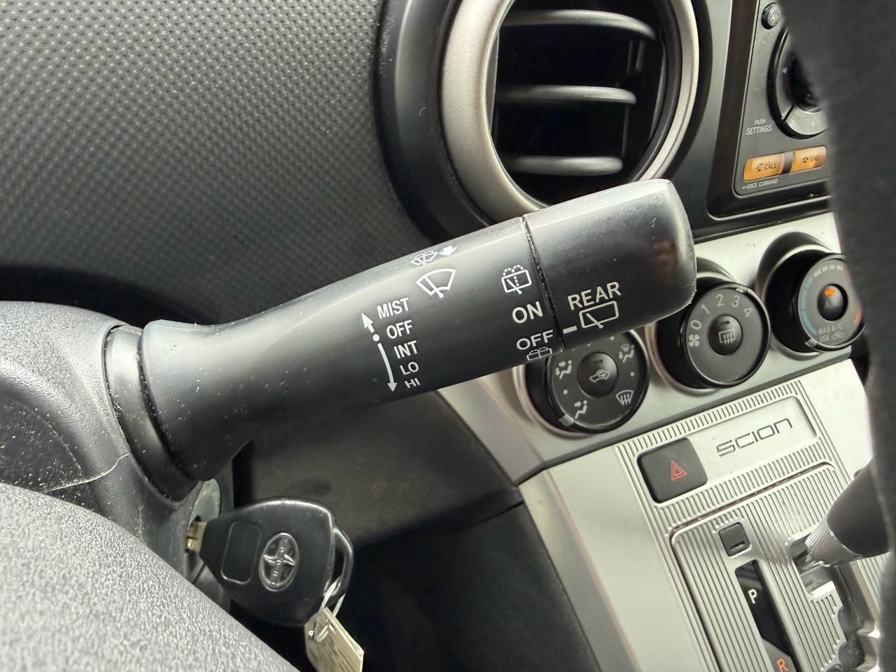 Scion xB 5dr Wgn Auto (Natl) 2012