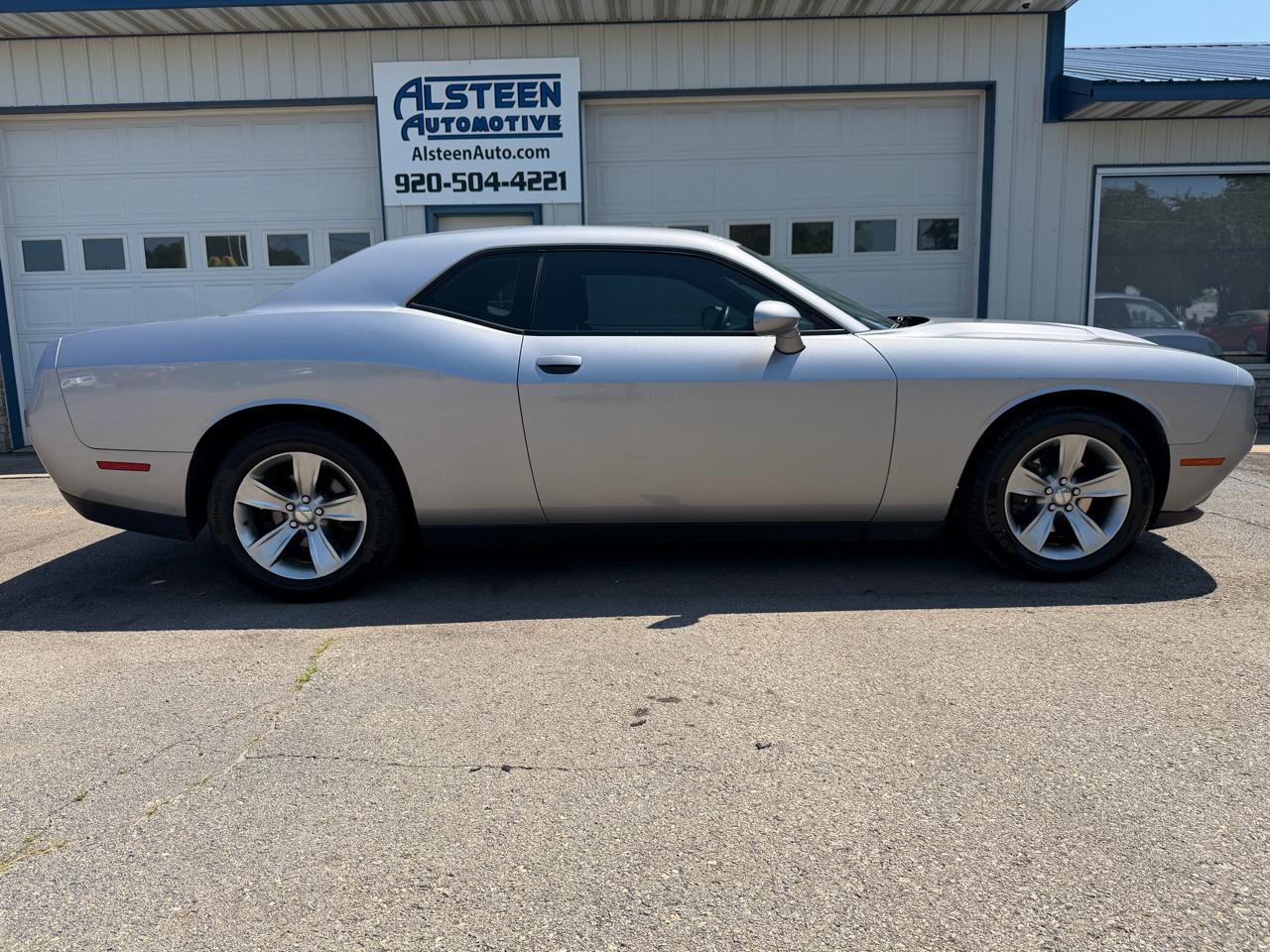 Dodge Challenger 2dr Cpe SXT 2015