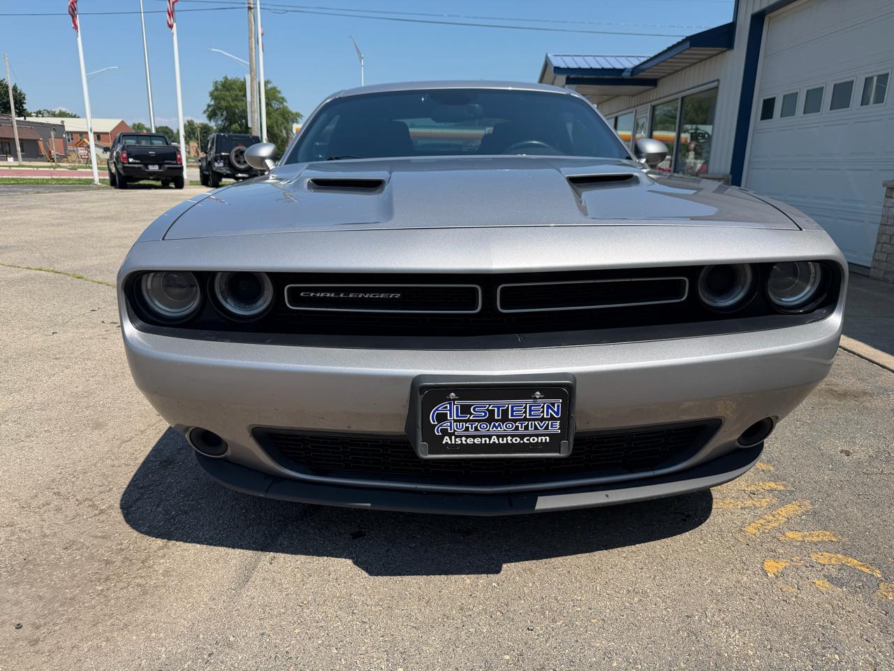 Dodge Challenger 2dr Cpe SXT 2015