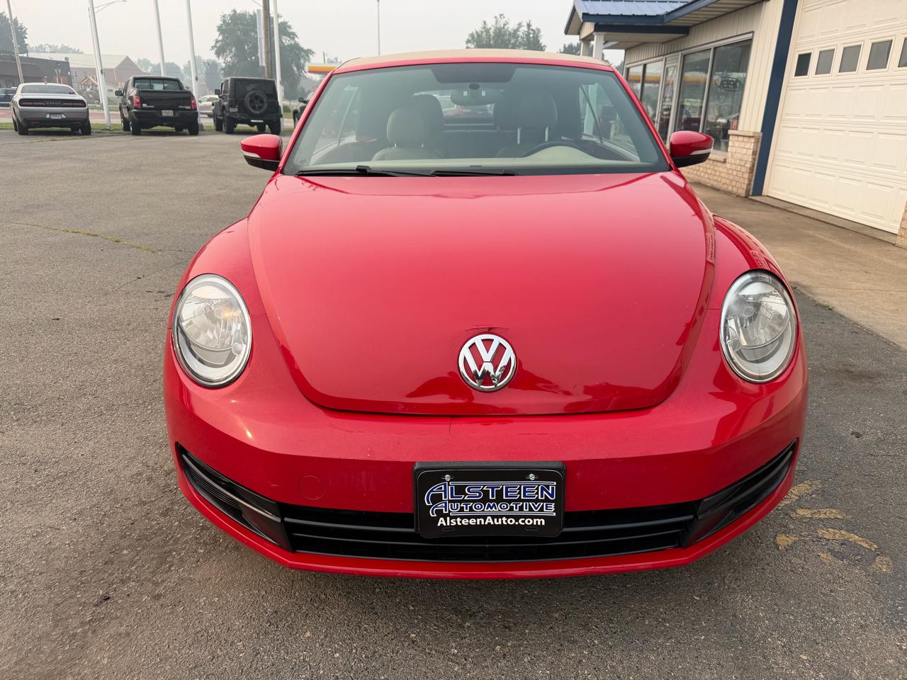 Volkswagen Beetle Convertible 2dr Auto 2.5L PZEV *Ltd Avail* 2014