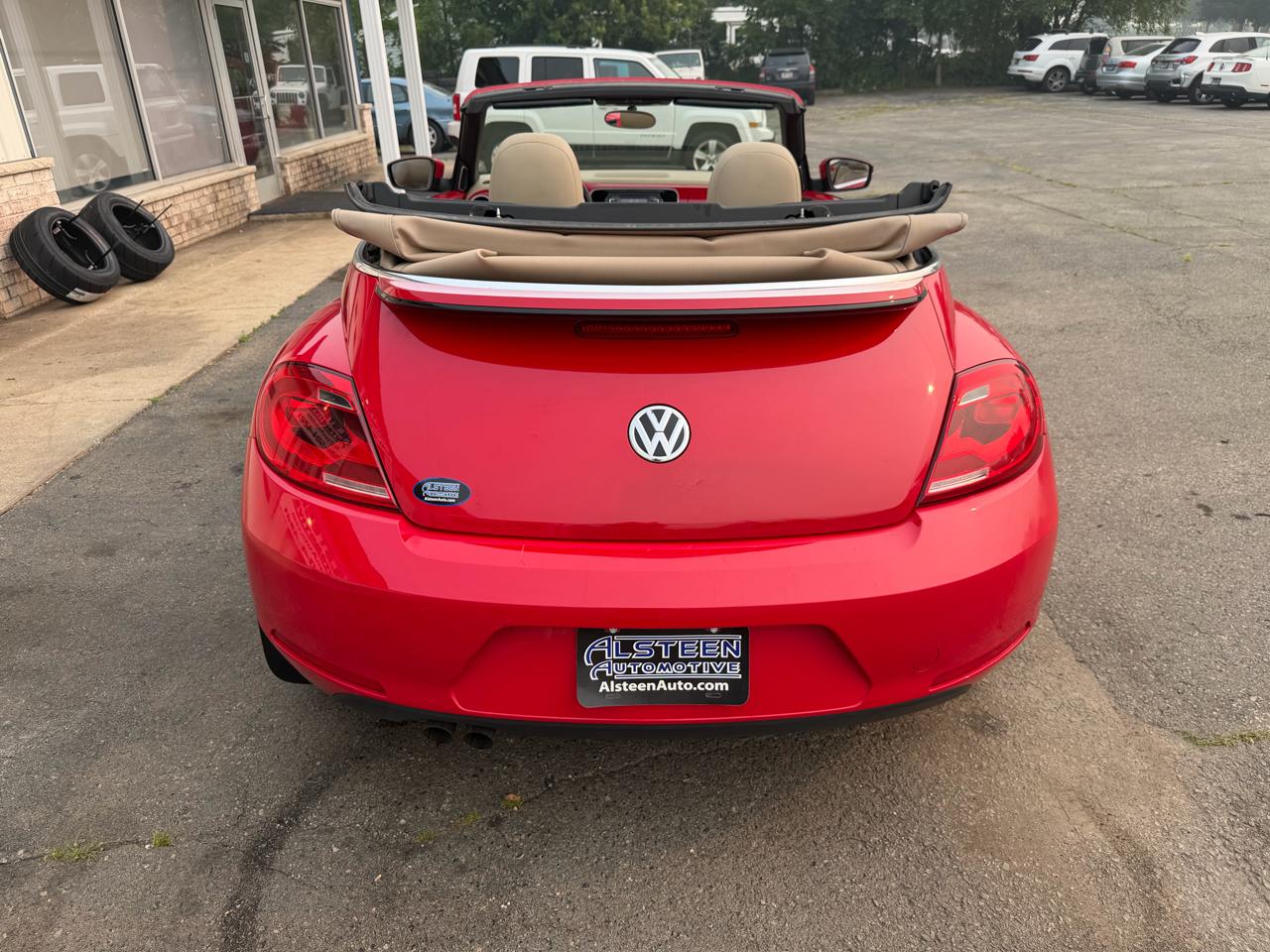 Volkswagen Beetle Convertible 2dr Auto 2.5L PZEV *Ltd Avail* 2014