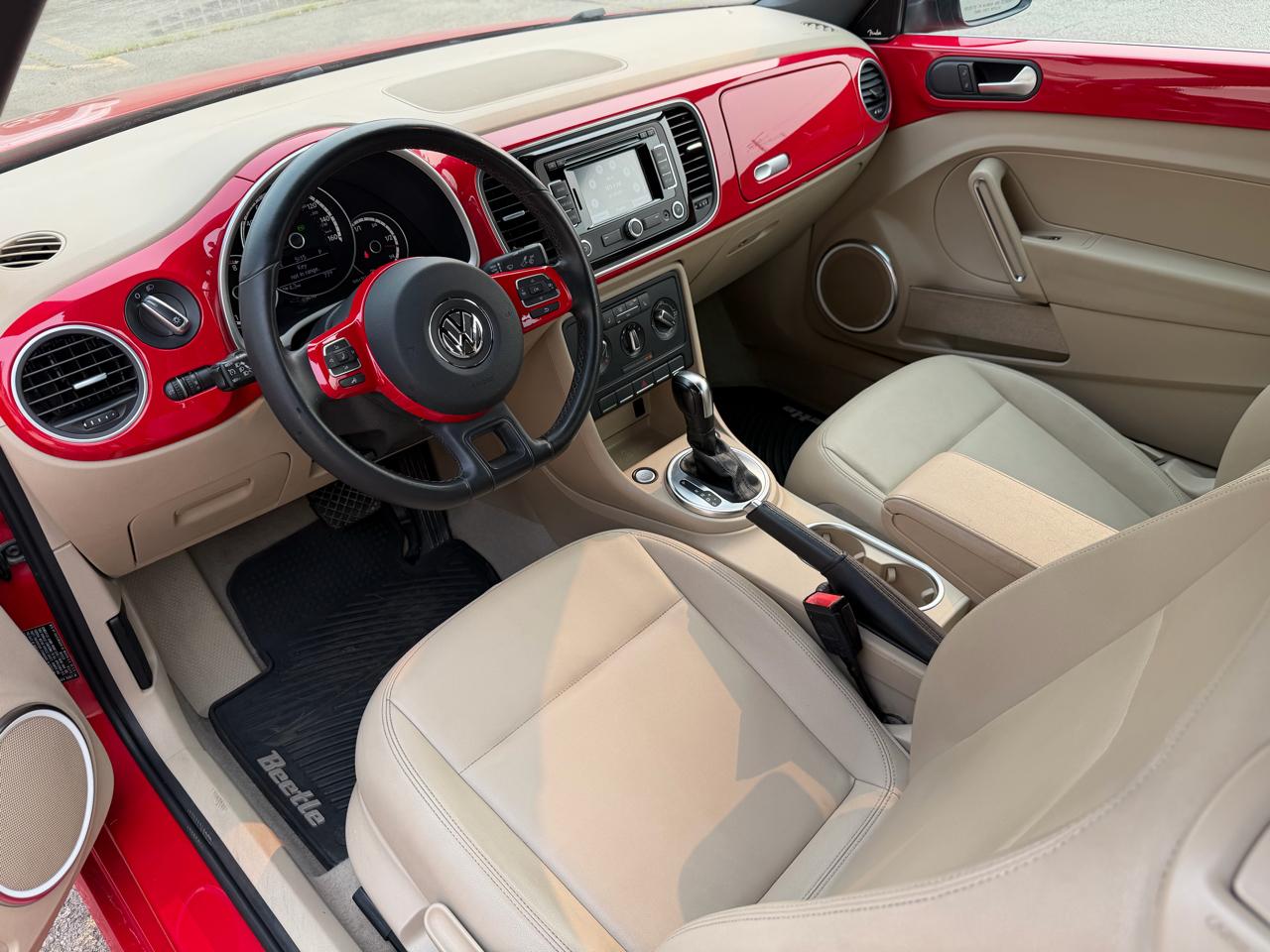 Volkswagen Beetle Convertible 2dr Auto 2.5L PZEV *Ltd Avail* 2014