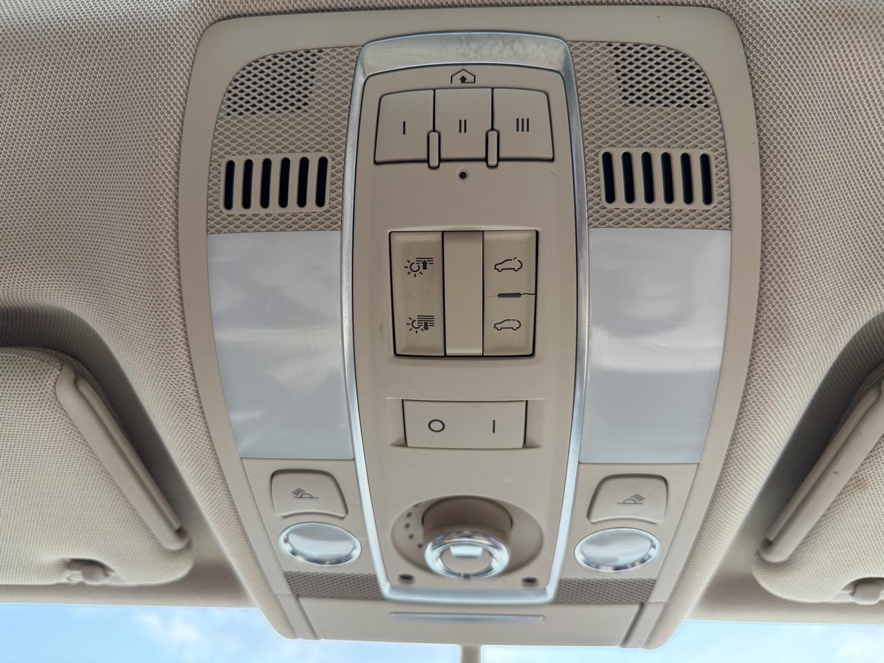 Audi Q7 quattro 4dr 3.0T Premium Plus 2011