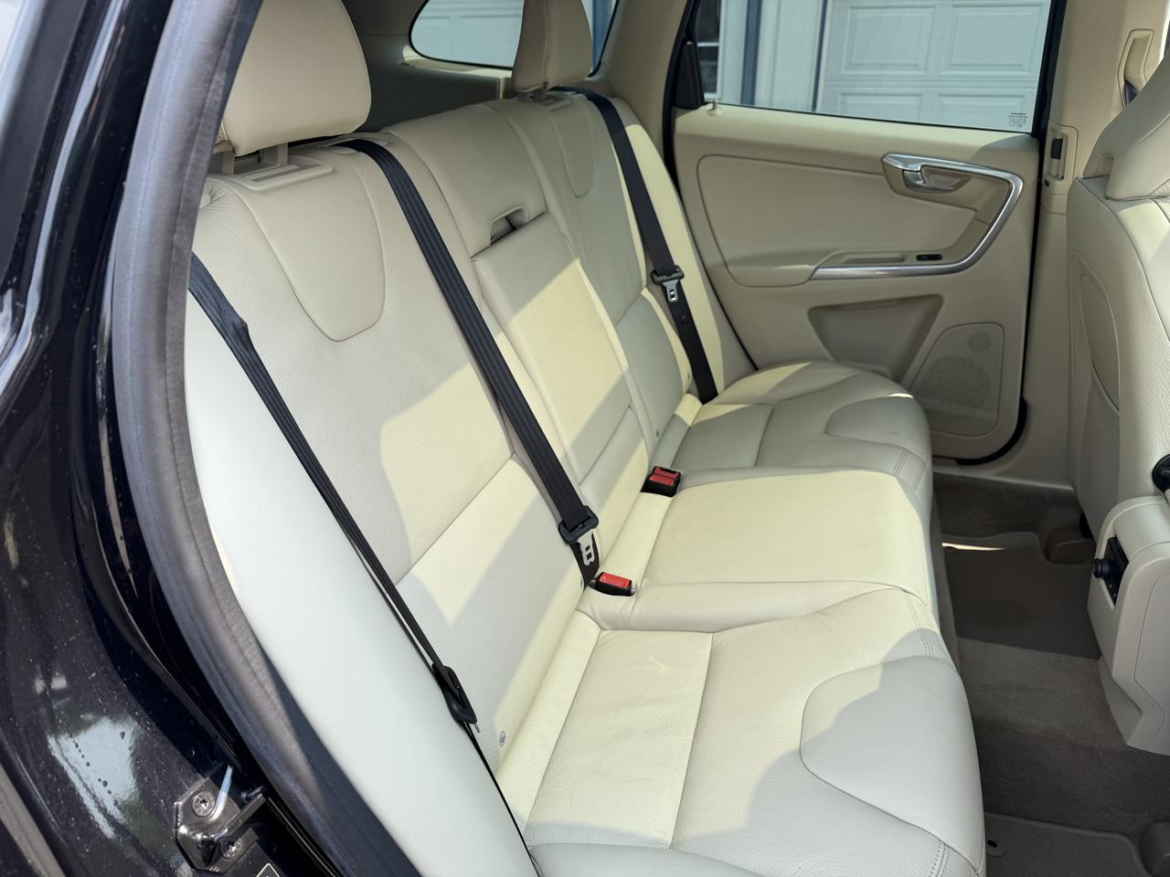 Volvo XC60 AWD 4dr T6 2013