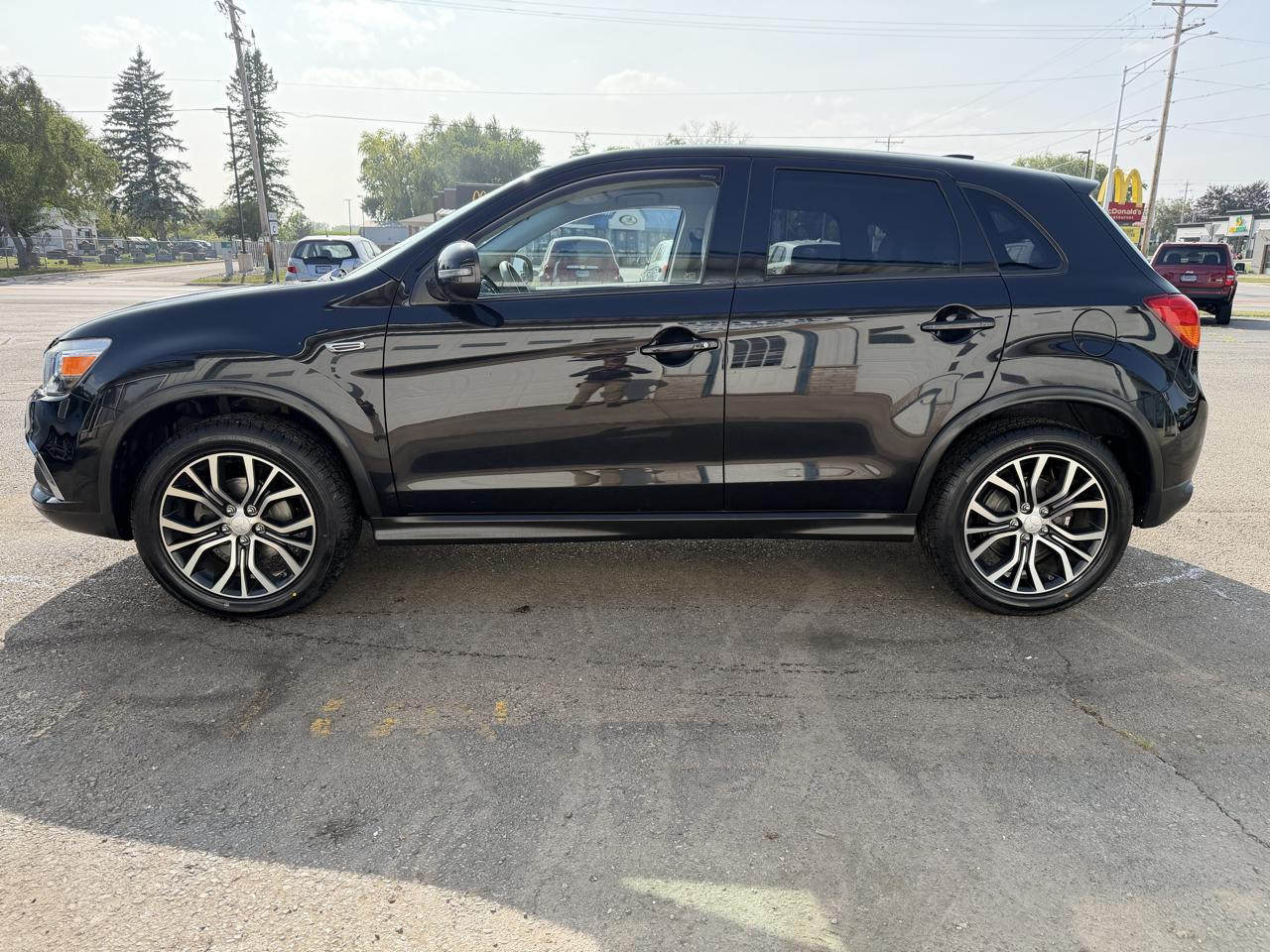 Mitsubishi Outlander Sport ES 2.0 AWC 2017
