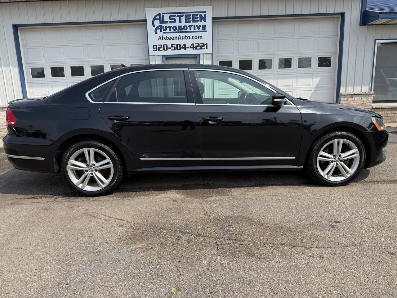 Volkswagen Passat 4dr Sdn 2.0L TDI DSG SE w/Sunroof 2015