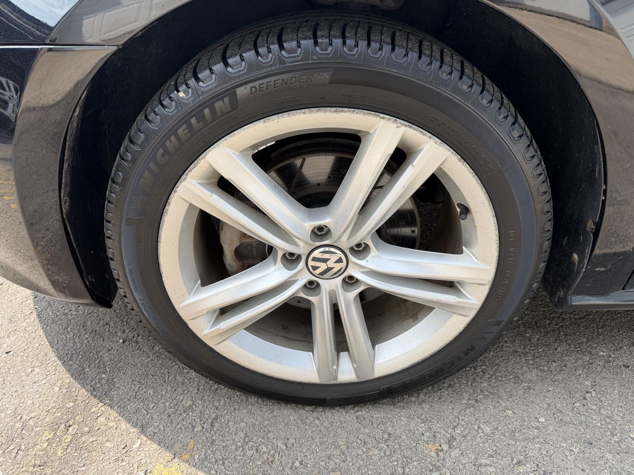 Volkswagen Passat 4dr Sdn 2.0L TDI DSG SE w/Sunroof 2015