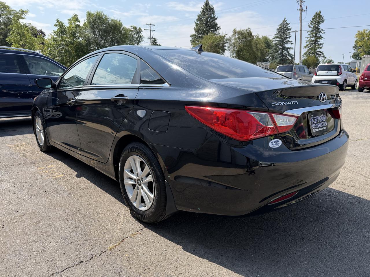 Hyundai Sonata 4dr Sdn 2.4L Auto GLS 2013