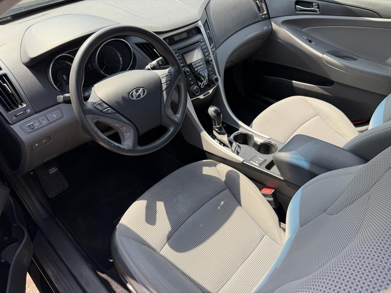 Hyundai Sonata 4dr Sdn 2.4L Auto GLS 2013