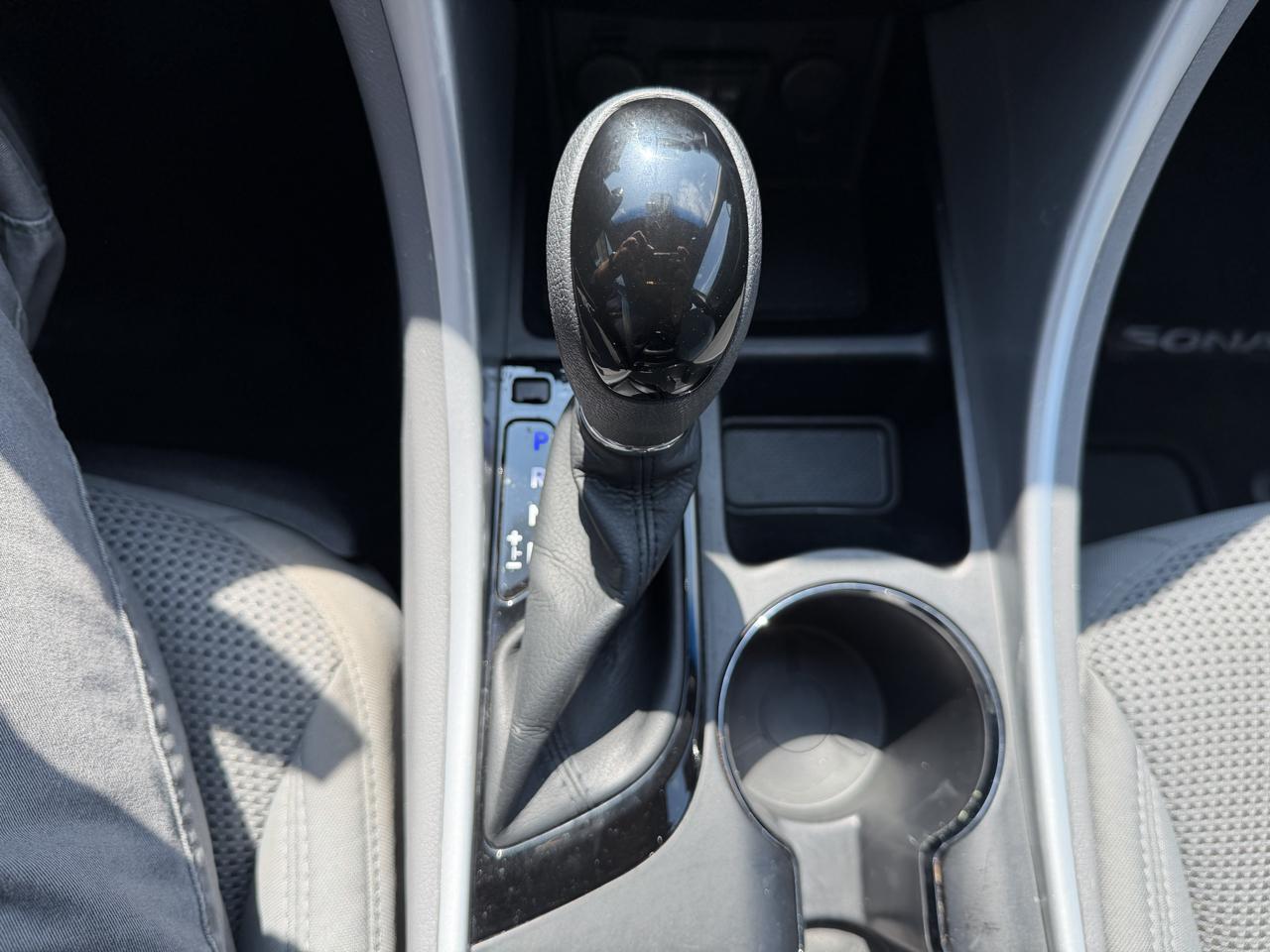 Hyundai Sonata 4dr Sdn 2.4L Auto GLS 2013