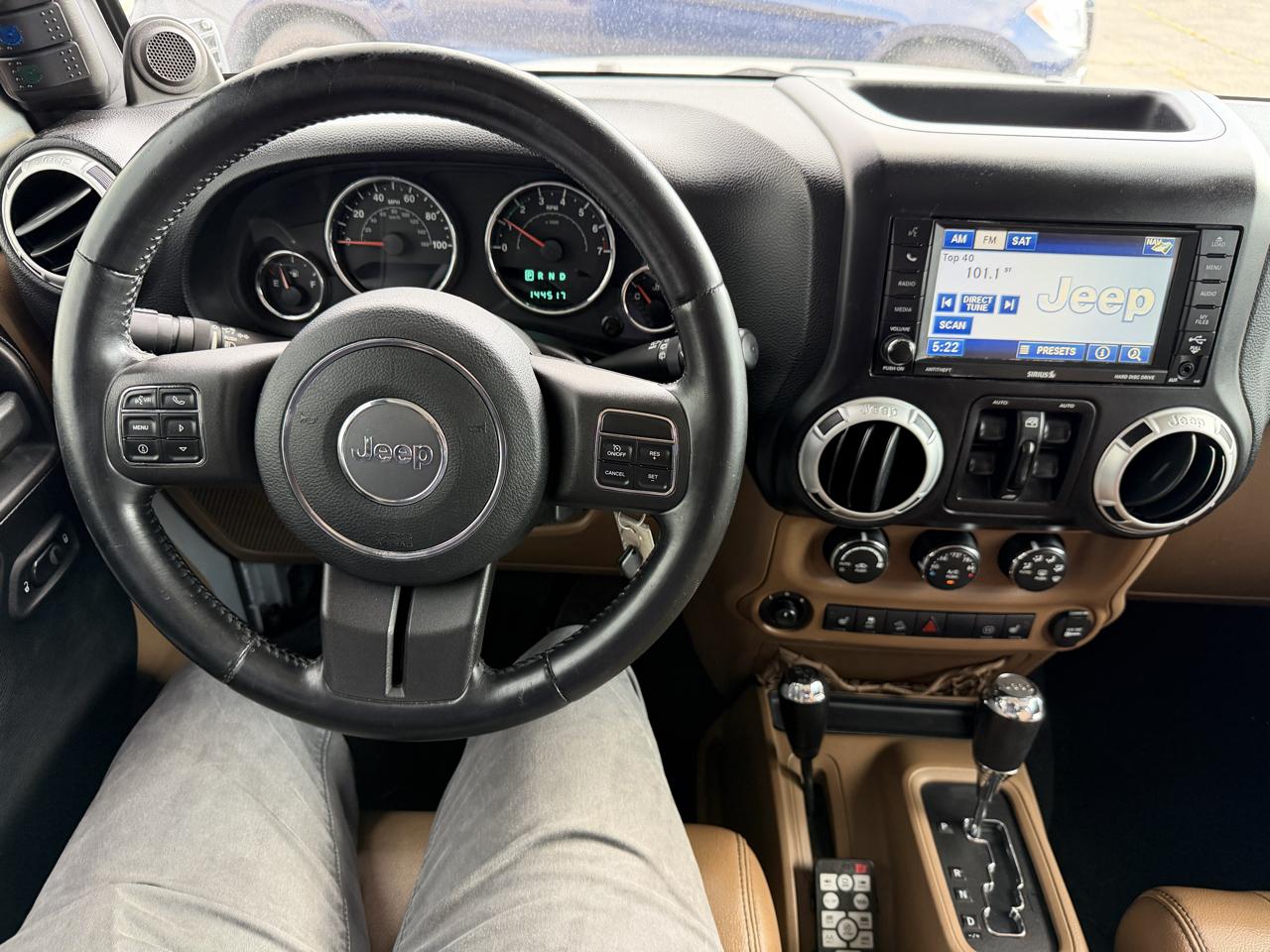 Jeep Wrangler Unlimited 4WD 4dr Sahara 2012