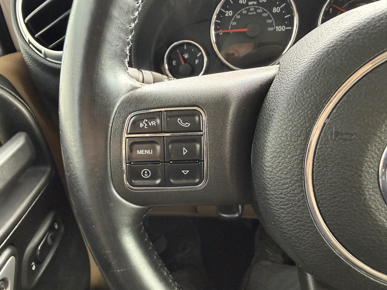 Jeep Wrangler Unlimited 4WD 4dr Sahara 2012