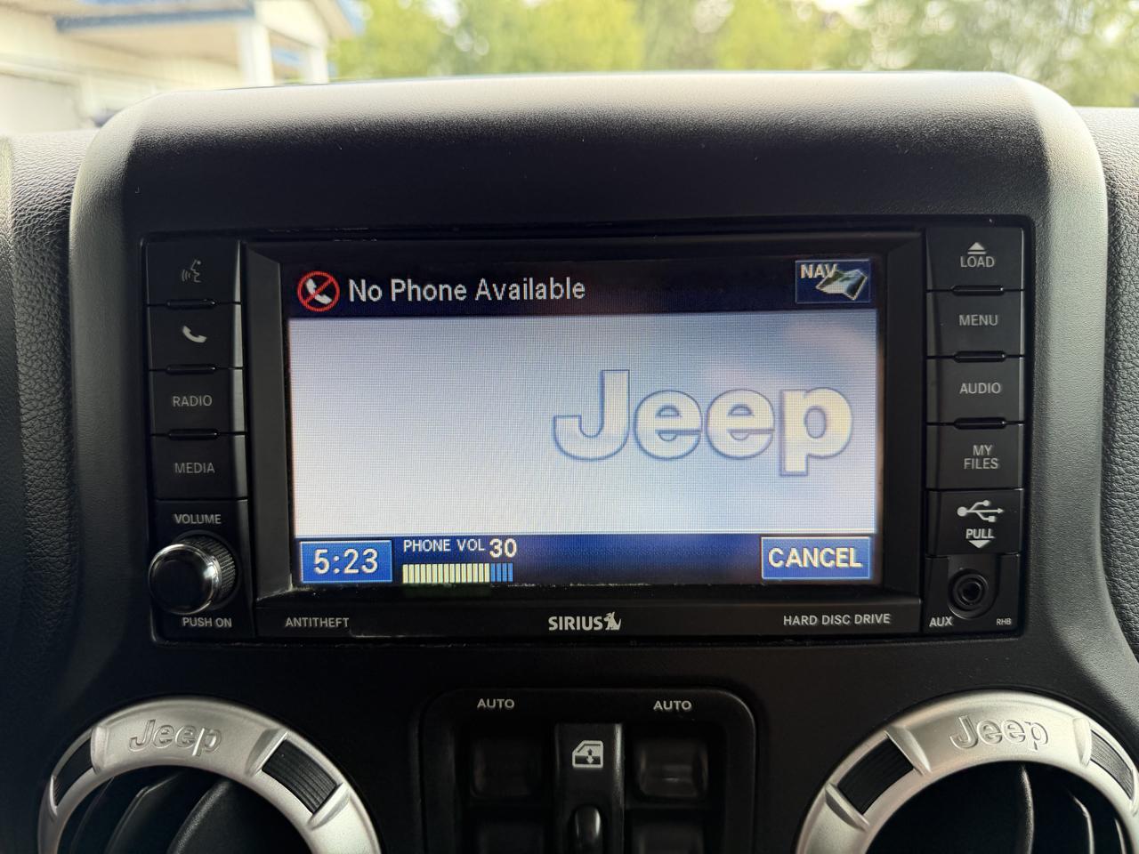 Jeep Wrangler Unlimited 4WD 4dr Sahara 2012