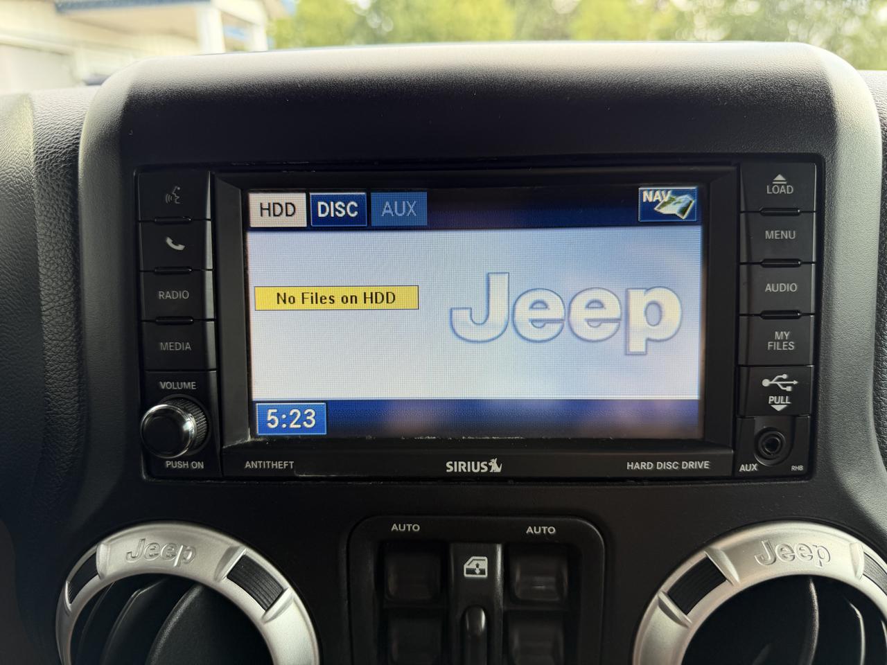 Jeep Wrangler Unlimited 4WD 4dr Sahara 2012