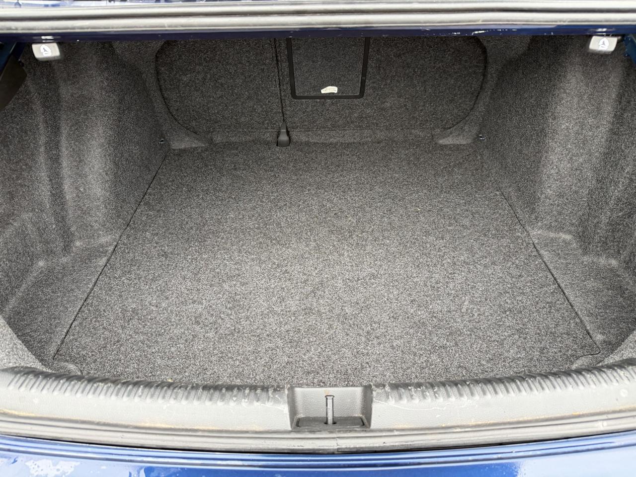 Volkswagen Jetta Sedan 4dr Auto SE 2012