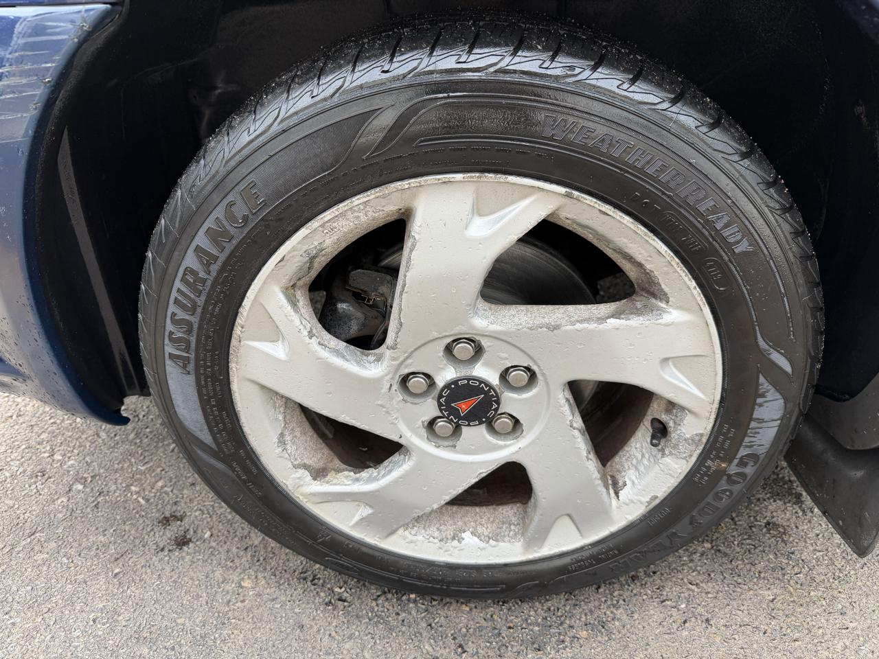 Pontiac Vibe 4dr HB AWD 2005