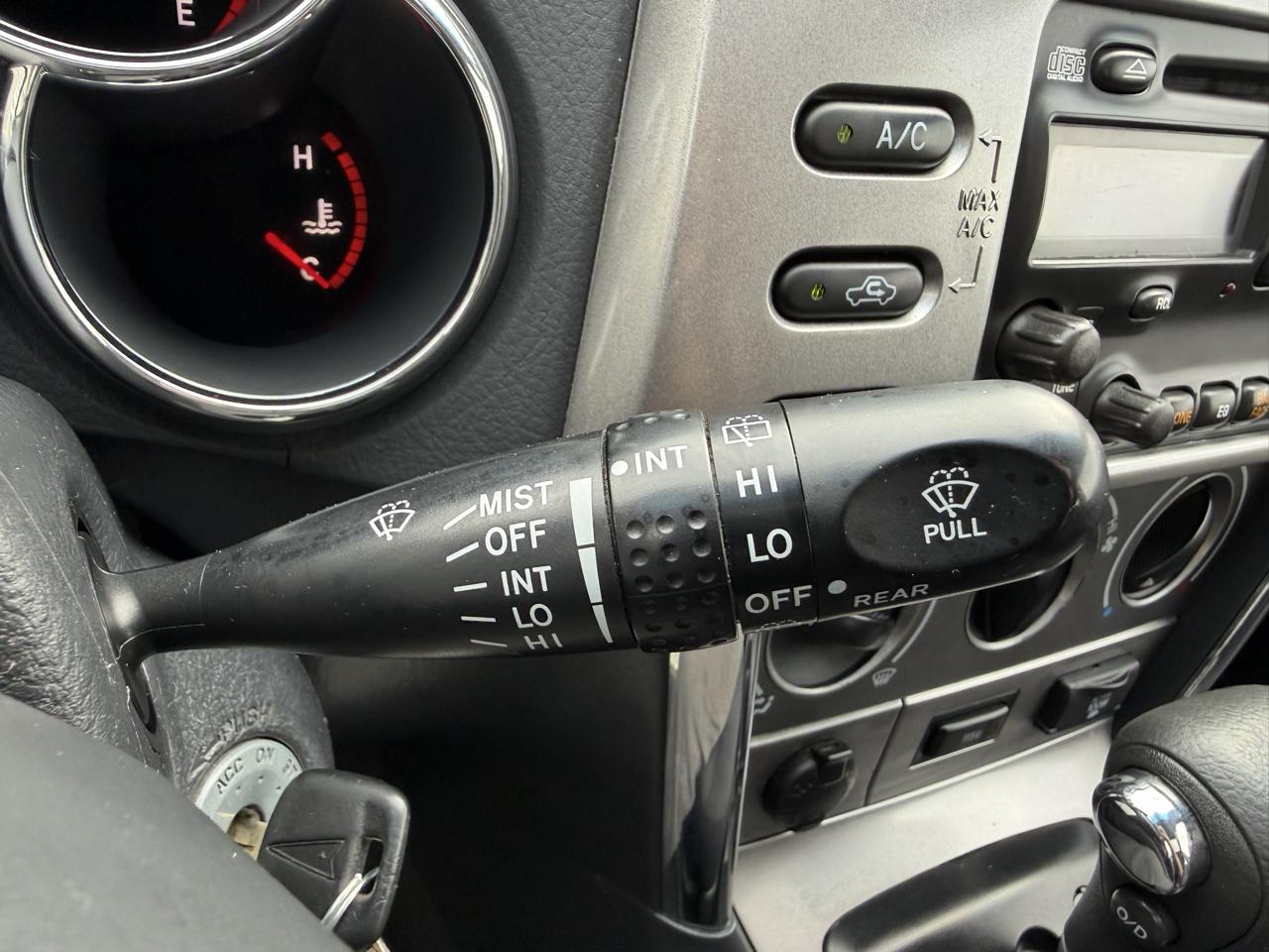 Pontiac Vibe 4dr HB AWD 2005