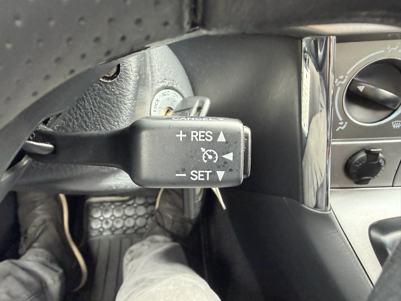 Pontiac Vibe 4dr HB AWD 2005