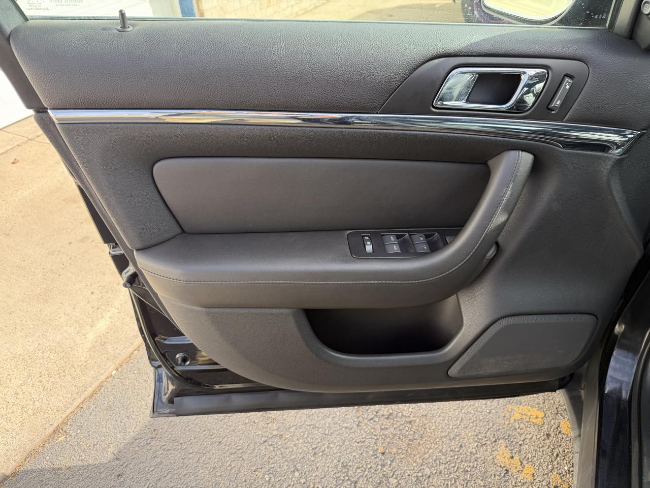Lincoln MKS 4dr Sdn AWD 2009