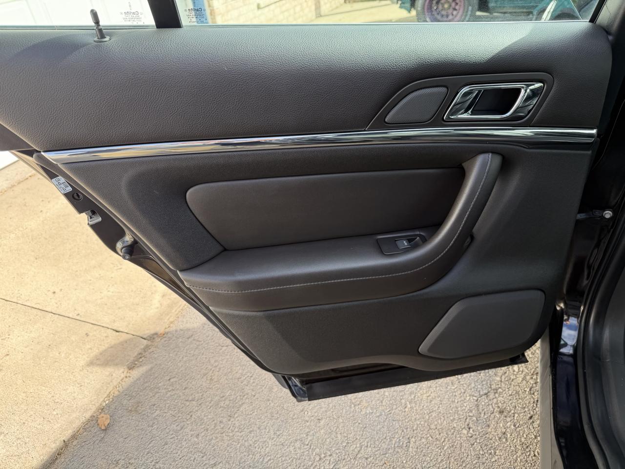 Lincoln MKS 4dr Sdn AWD 2009