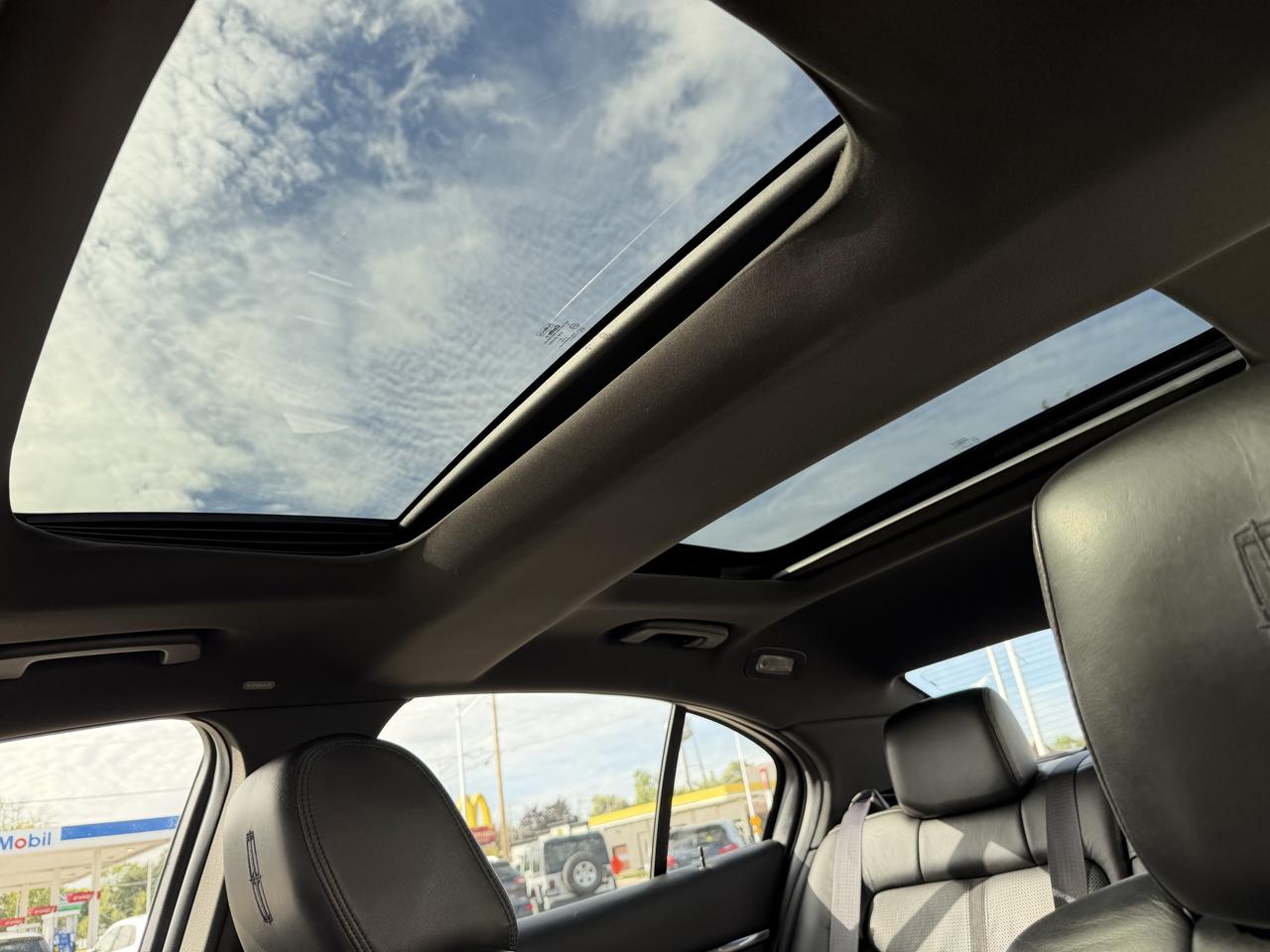 Lincoln MKS 4dr Sdn AWD 2009