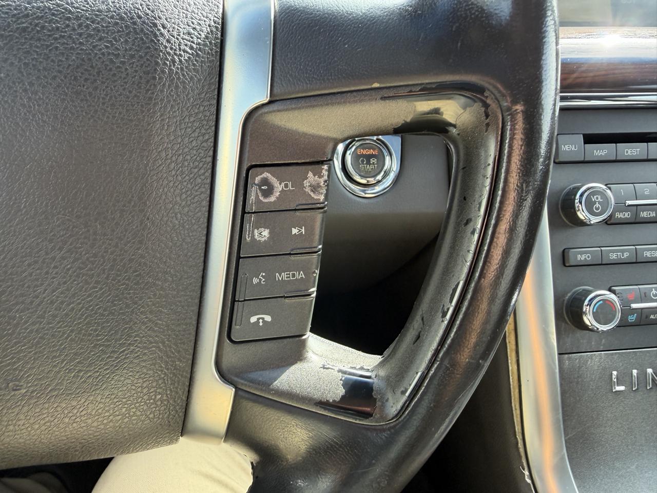 Lincoln MKS 4dr Sdn AWD 2009