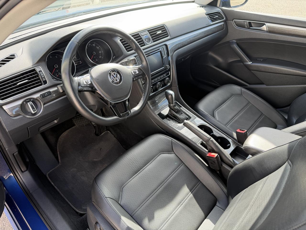 Volkswagen Passat 4dr Sdn 1.8T Auto SE 2016