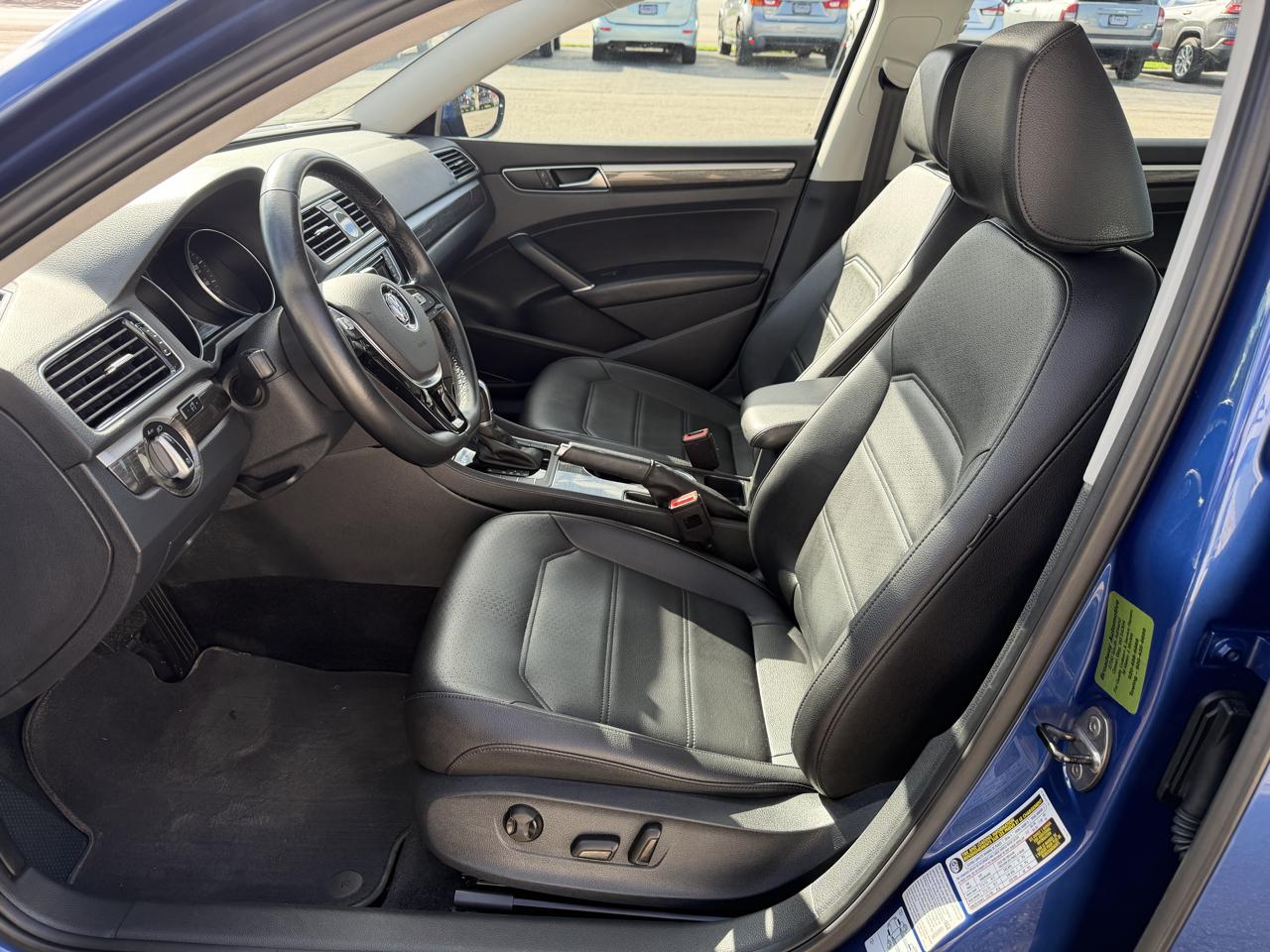Volkswagen Passat 4dr Sdn 1.8T Auto SE 2016