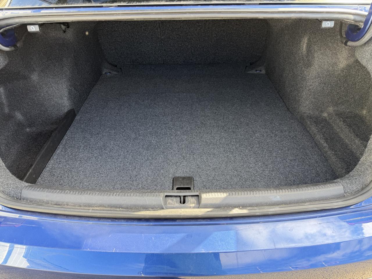 Volkswagen Passat 4dr Sdn 1.8T Auto SE 2016
