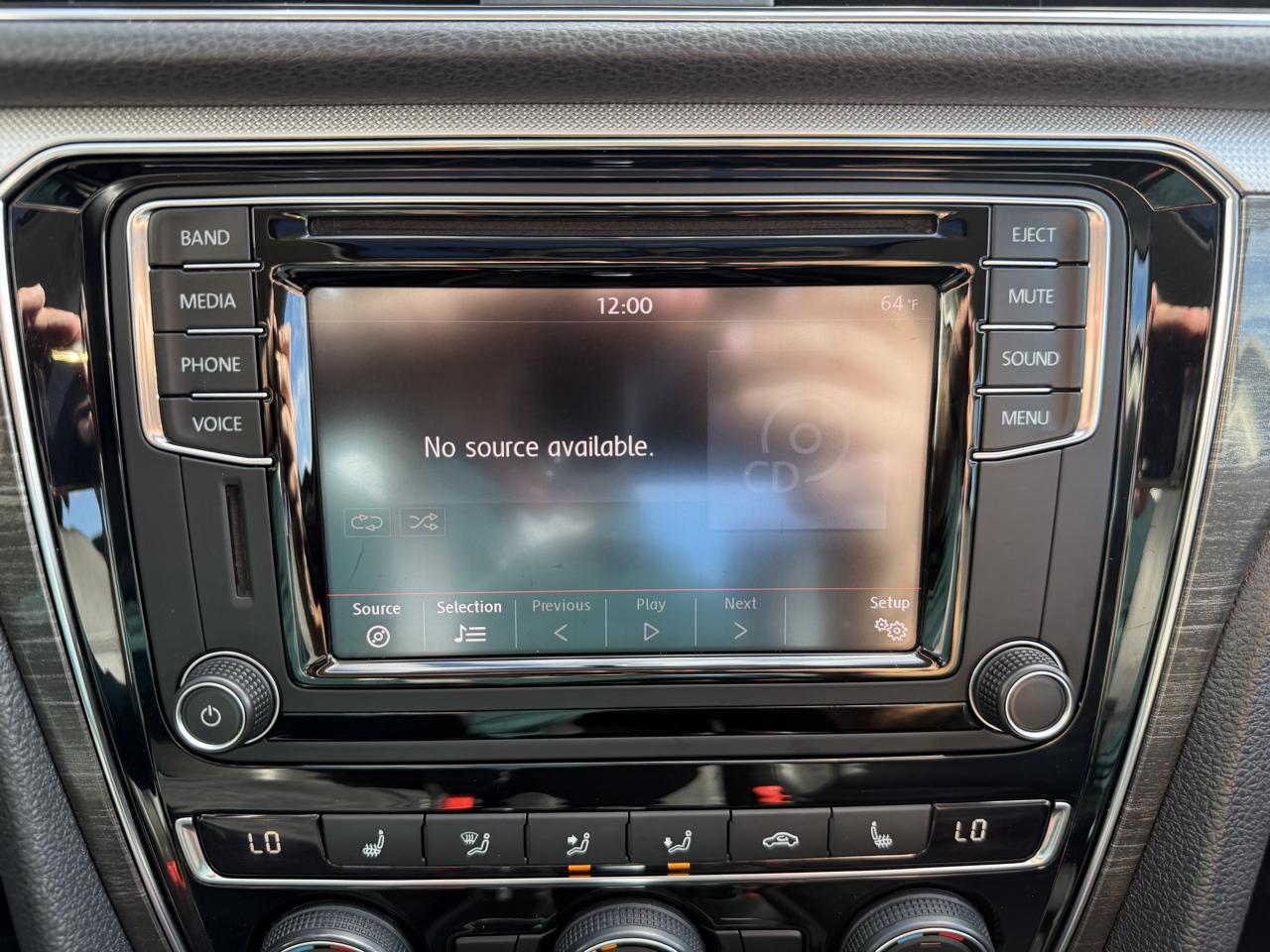 Volkswagen Passat 4dr Sdn 1.8T Auto SE 2016