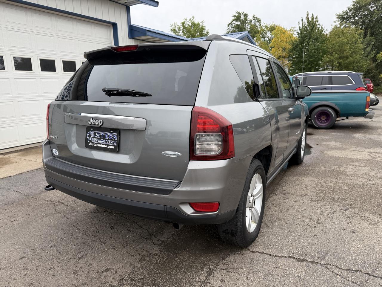 Jeep Compass photo 3