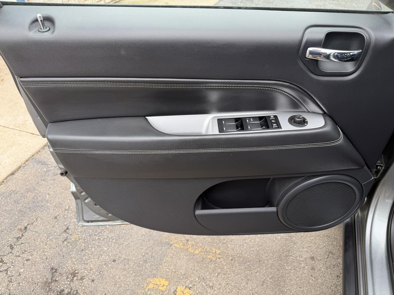 Jeep Compass photo 12