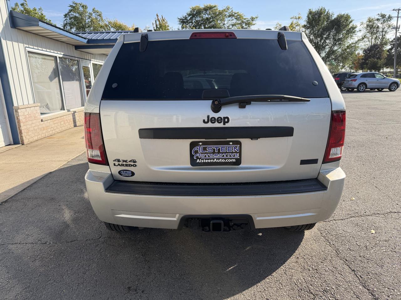Jeep Grand Cherokee photo 4