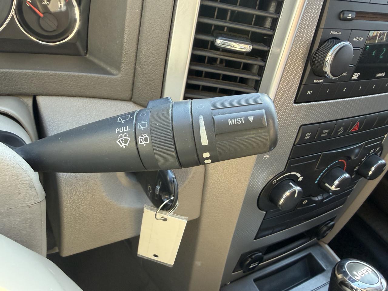 Jeep Grand Cherokee photo 27