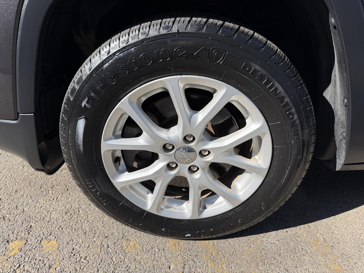 Jeep Cherokee 4WD 4dr Latitude 2014