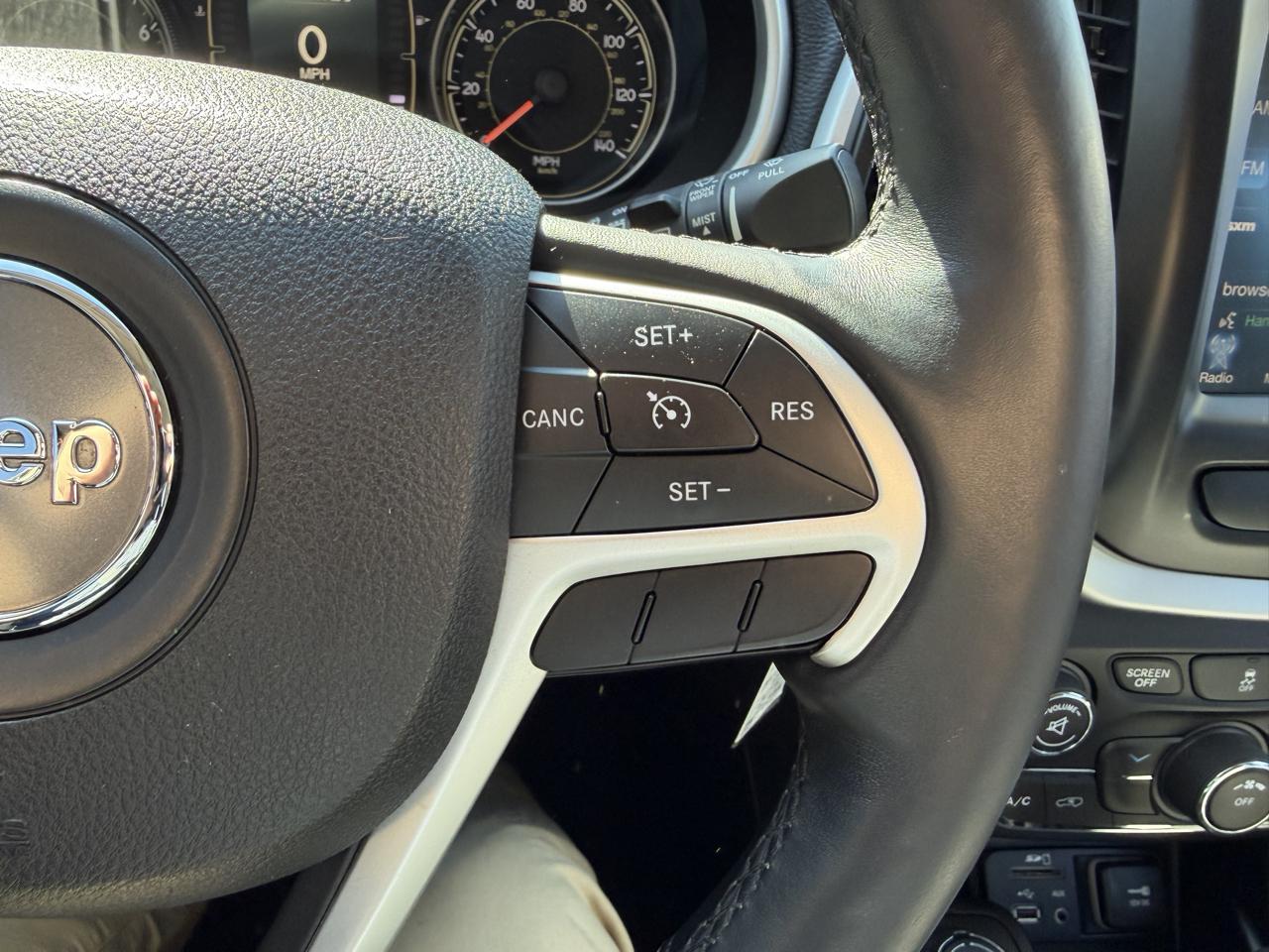 Jeep Cherokee 4WD 4dr Latitude 2014