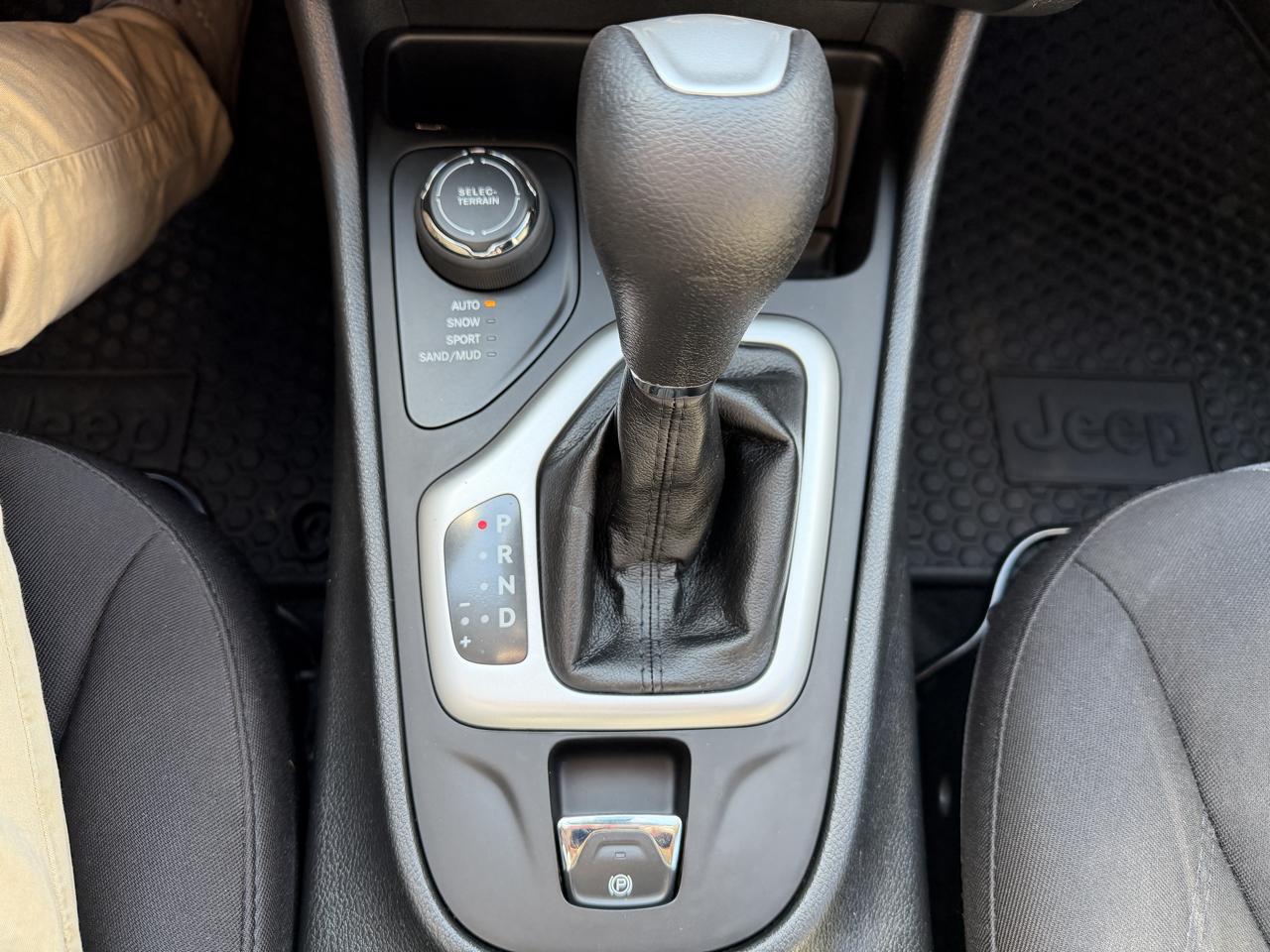 Jeep Cherokee 4WD 4dr Latitude 2014