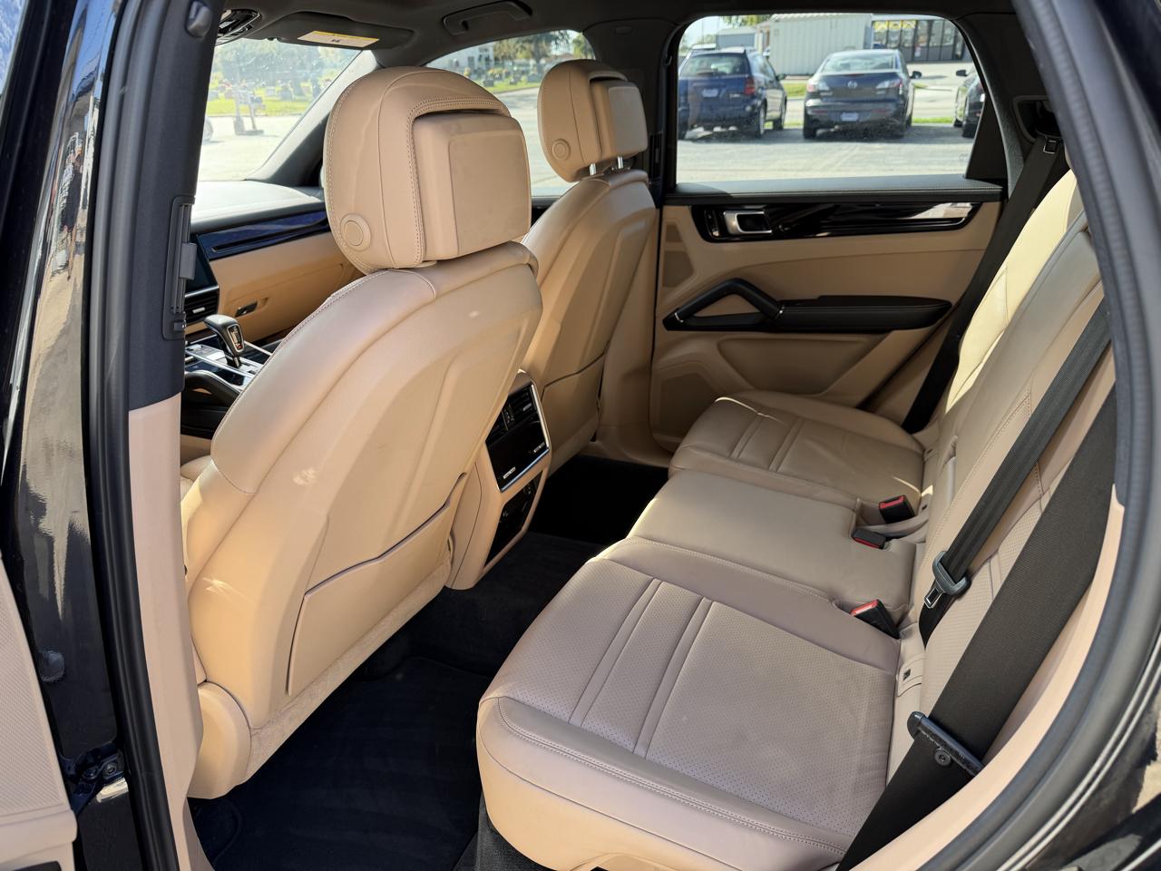 Porsche Cayenne photo 13